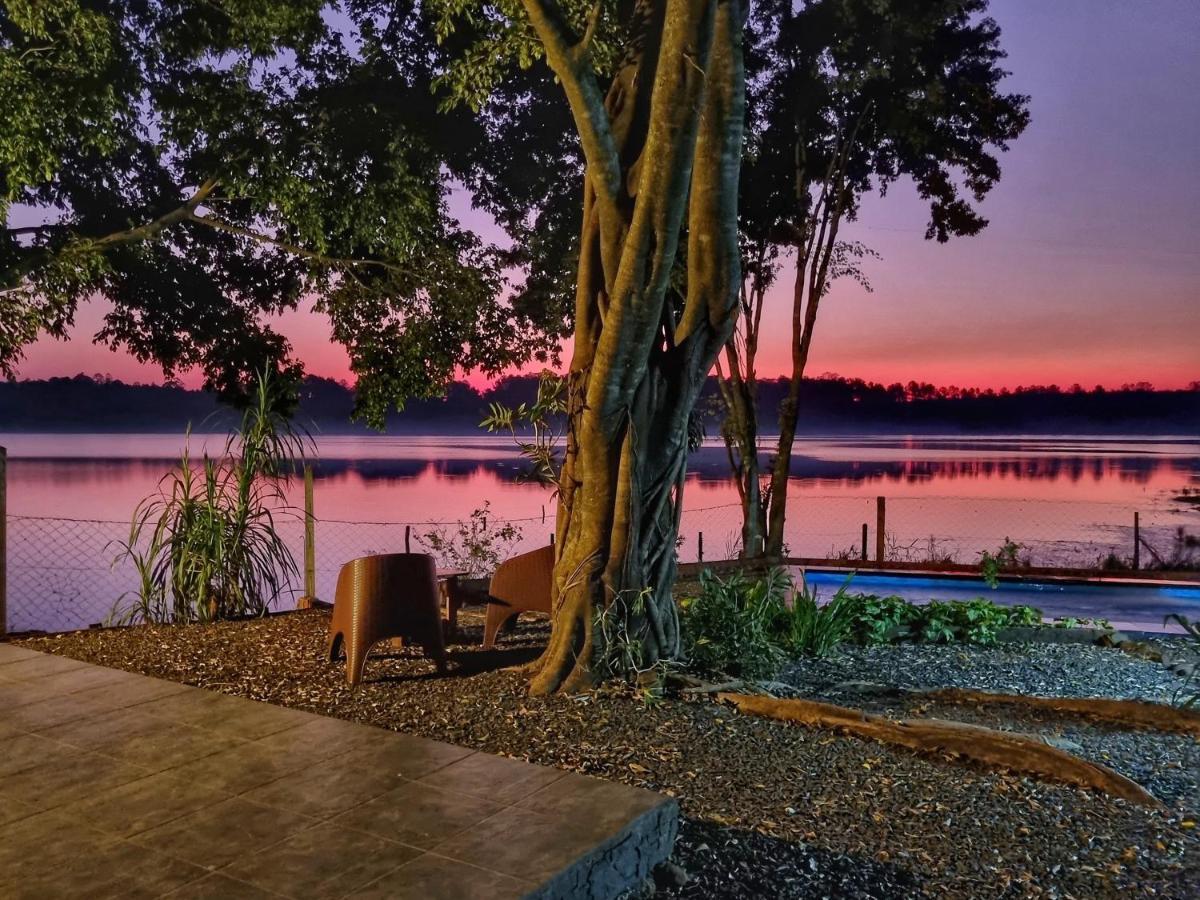 Villa La Casa Del Lago Urugua-I Puerto Iguazú Exterior foto